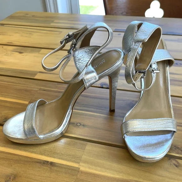 Michael Kors Womens Silver Double Ankle Strap Formal Heels 7.5 - Picture 2 of 6